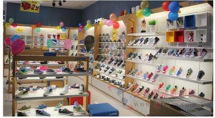 七波輝終端革新 鄭州開啟多店復制新階段，引領鞋服零售轉型